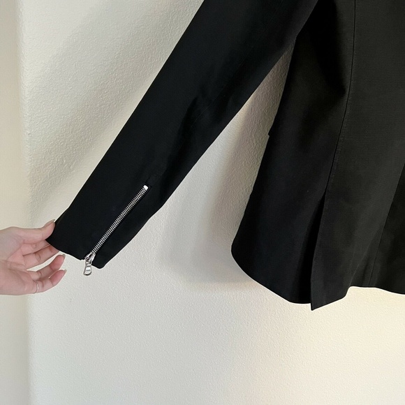 VERONICA BEARD Textured Suiting Moto Zip Dickey Blazer Jacket in Black - Picture 9 of 10